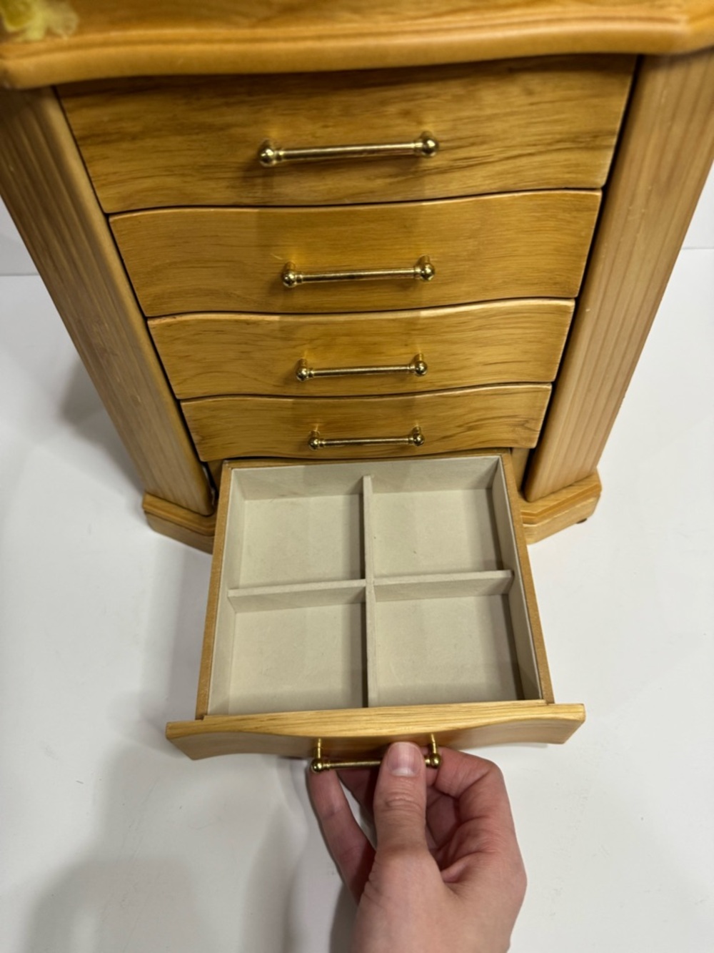 Vintage Standing Oak Wood Jewelry Box Armoire - Picture 13 of 13